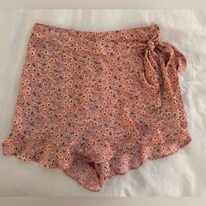 Light pink floral skirt with side bow tie, worn once, prefect condition
